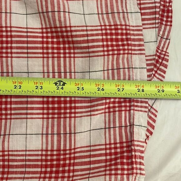 Mountain Khakis Red Plaid Button Up Shirt Mens Size Large Cotton Short Sleeves - Picture 6 of 12